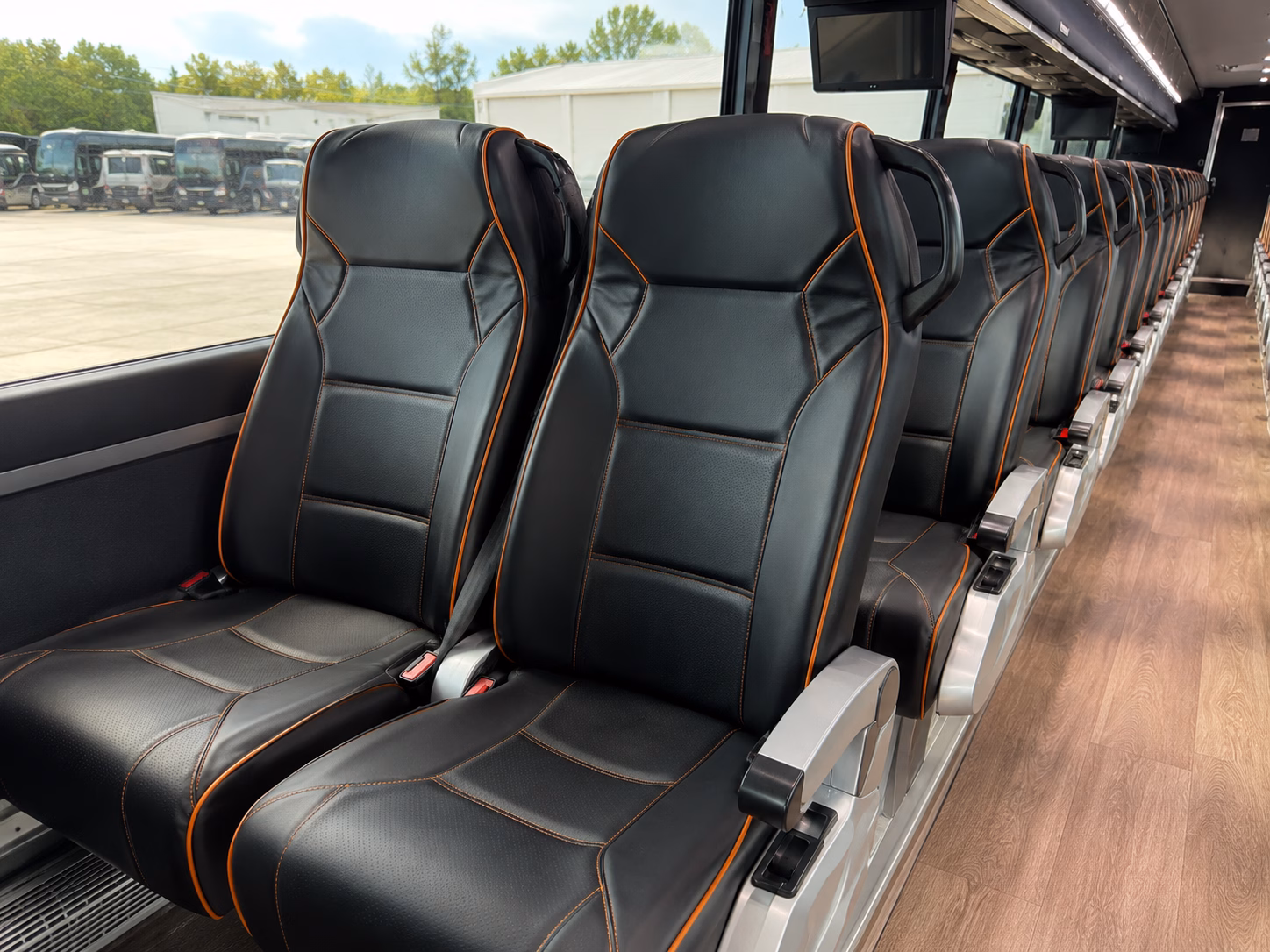 charter buses to toledo rockets games at the glass bowl and savage arena